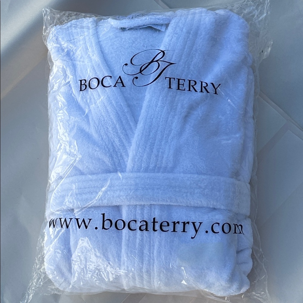 Women's White Plush Terry Robe - Picture 7 of 8
